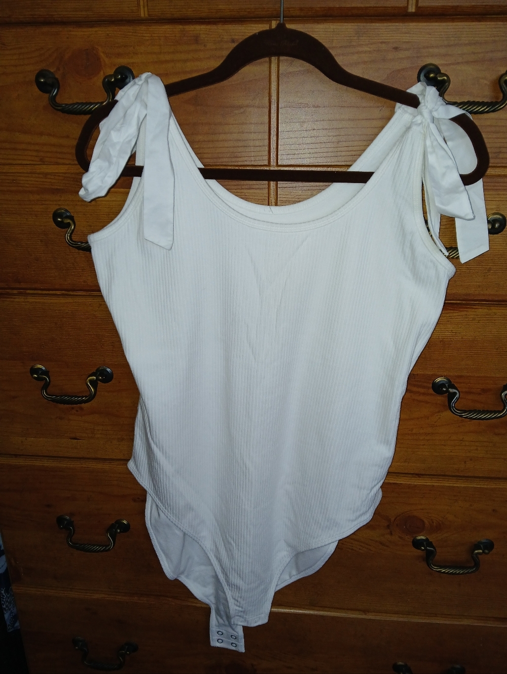 Old Navy White Ribbed Tie Shoulder Bodysuit/ Size: XL